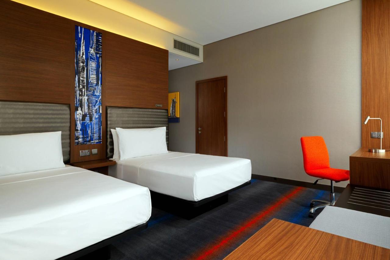 Aloft Me'Aisam, Dubai Hotell Exteriör bild
